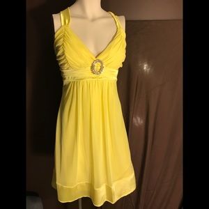 YELLOW DRESS!